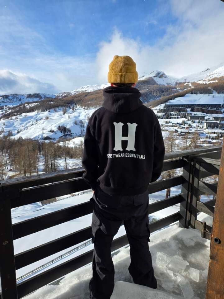 HBTM ‘BONE’ SE Hoodie